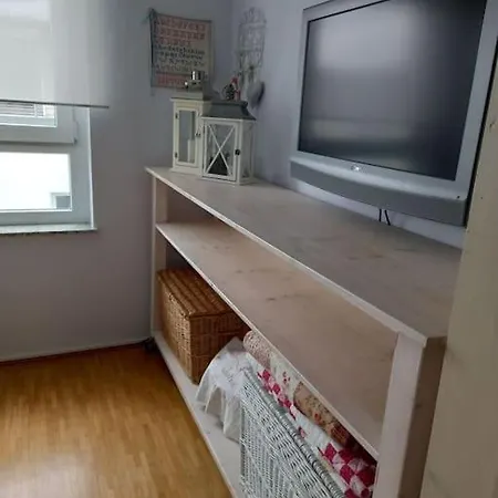 Apartment Charmante 2- Zi-wo Mit Dach-terrasse